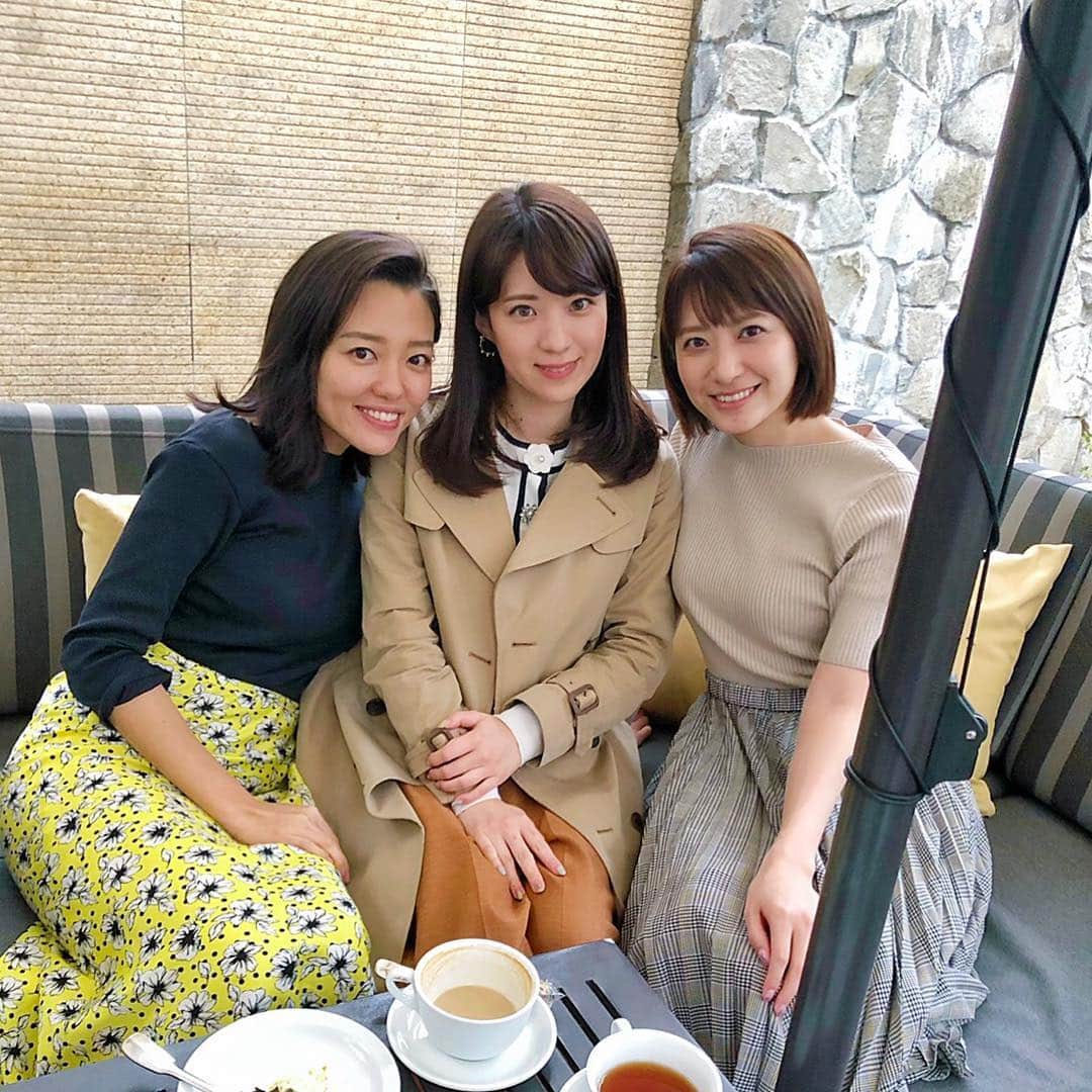 のインスタグラム：「色々あったこの子 @rina_sasazaki も、もう入社5年目ですって！早いですねぇ。 *  学生時代から数えると今年で８年目の三人組ですが、私はいつもこの人たちに、おやびん(=親分)って呼ばれてました。  #おやびん #可愛く言ってるけど #だいぶ貫禄ある呼び名やな #あべゆき姉さんはお気に入り🥰笑 #笹崎里菜 #色紙千尋」