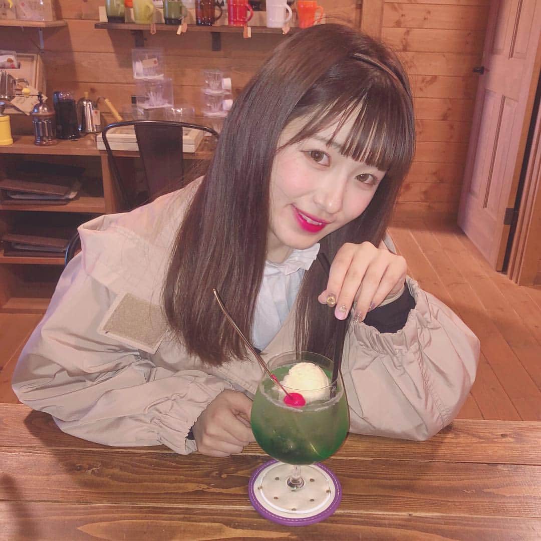 青木菜花のインスタグラム：「突然のリプ返タイムよーいどん！！！どんどん送ってくださいいいいランダム！！！！！飽きるまで！！」