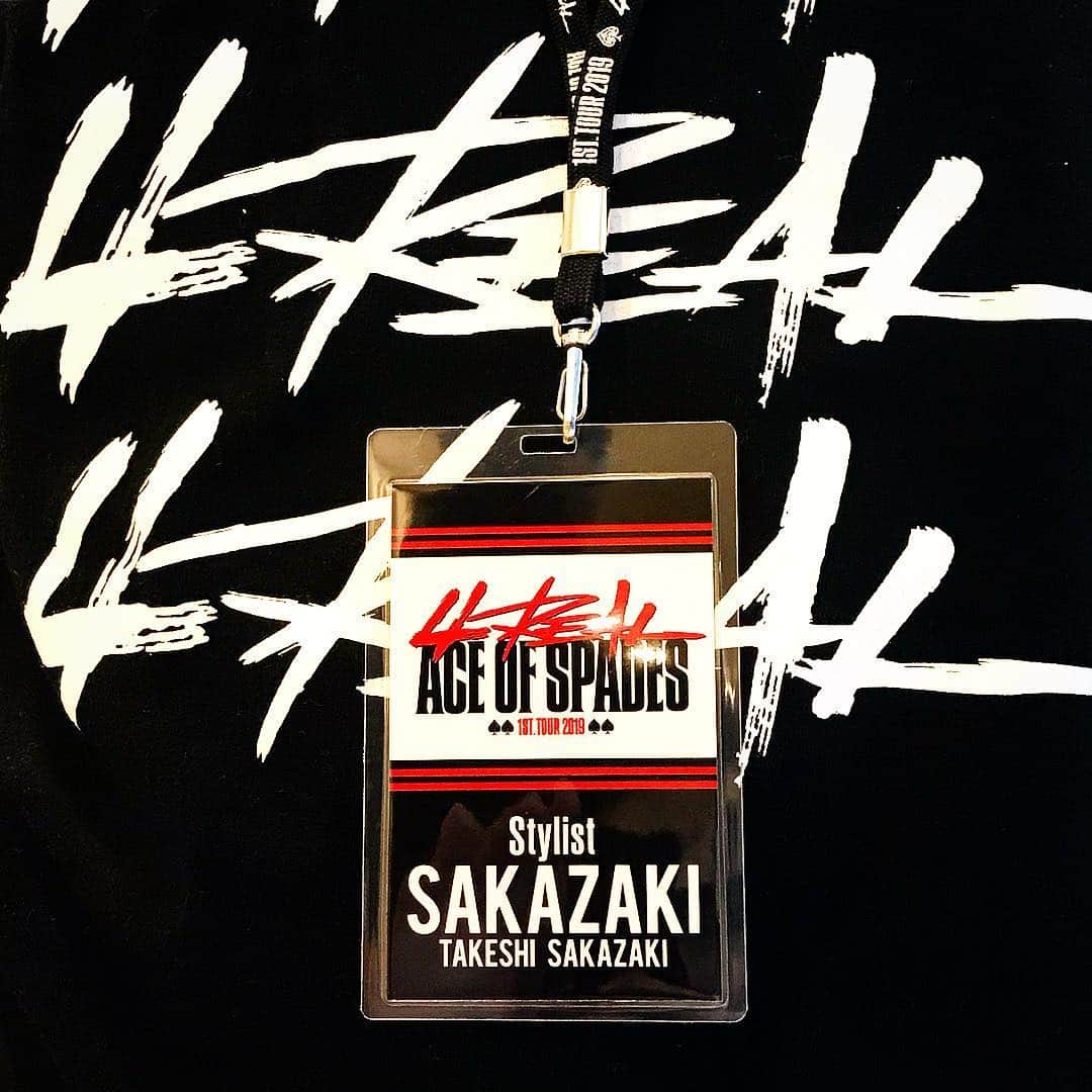 のインスタグラム：「ACE OF SPADES ツアーファイナル札幌LIVE無事終了‼︎メンバー及びスタッフの皆さん、本当にお疲れ様でした‼︎ツアー中に誕生日を迎えたりと、色々思い出深いツアーになりました‼︎多謝‼︎さてと、アタすは今宵もススキノの夜をゆらゆら漂うとします‼︎プシュ‼︎」