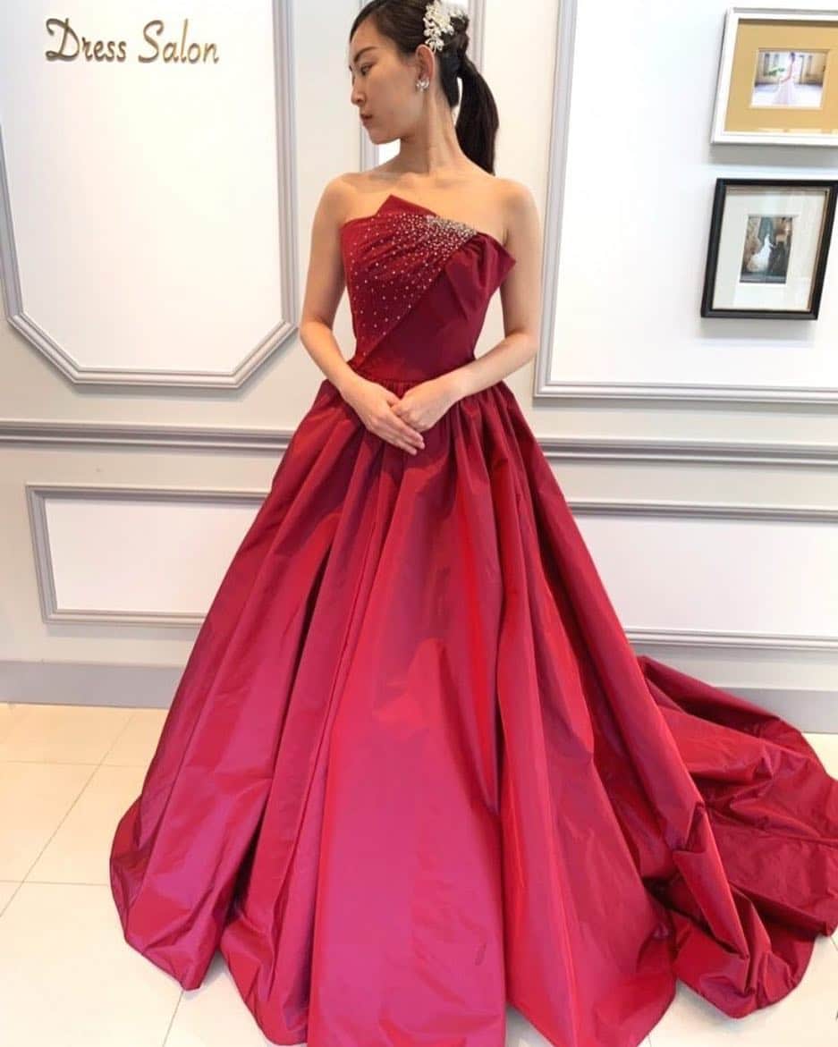 Dresses (ドレッシーズ)のインスタグラム