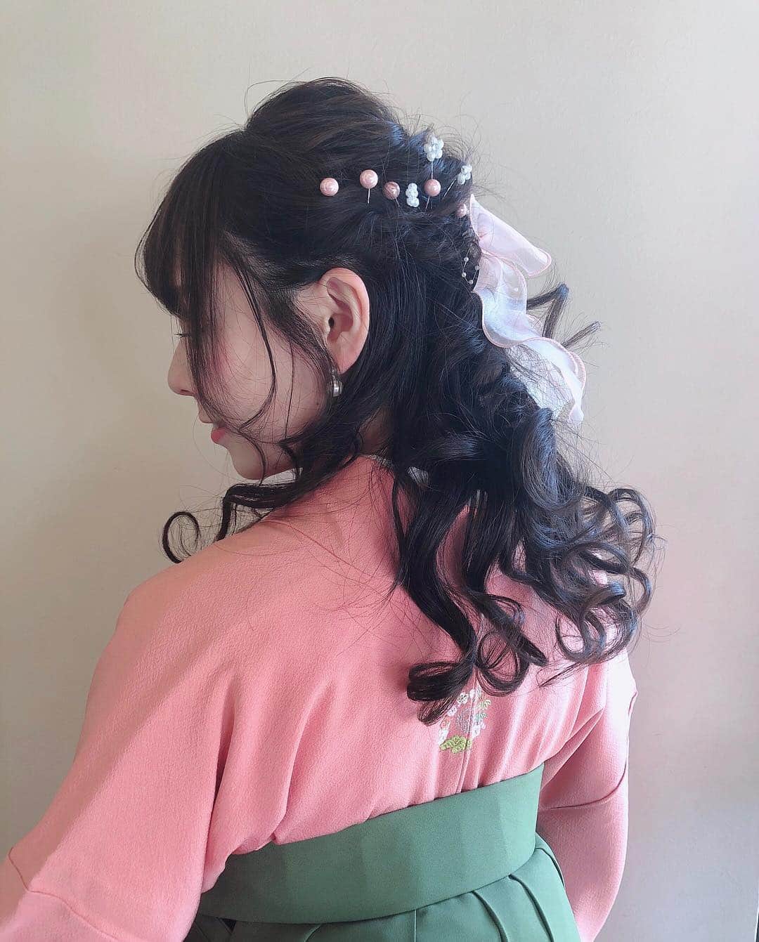 寺坂真里奈さんのインスタグラム写真 - (寺坂真里奈Instagram)「⑅ ⑅ 後ろはこんな感じでした🎀 ⑅ hair ☞ @hiroaki__hinohara  いつもありがとうございます🌷」3月23日 21時51分 - marina_terasaka