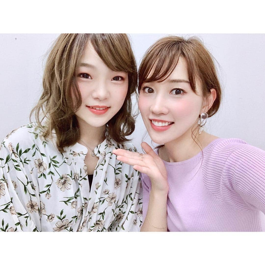 梶恵理子さんのインスタグラム写真 - (梶恵理子Instagram)「本日は#高崎ビューティモード専門学校 にて オープンキャンパスのゲスト出演をしてきました💕😆 . 春のトレンド🍊コーラルオレンジメイク💄 在校生モデルちゃんも めっちゃ可愛く仕上がって 喜んでくれて嬉しかったなぁ😆❣️ . . 来てくれた高校生の子達もみんな 興味津々で見てくれて嬉しかったです🥺✨ . 高崎ビューティモード専門学校の 先生方、スタッフ様、在校生のみなさん ありがとうございました💕💕 . また是非よろしくお願いします🌷 . . #かじえり#メイクショー#イベント出演#オープンキャンパス#タカビ#タカビでかじえり」3月23日 21時57分 - kajierimakeup