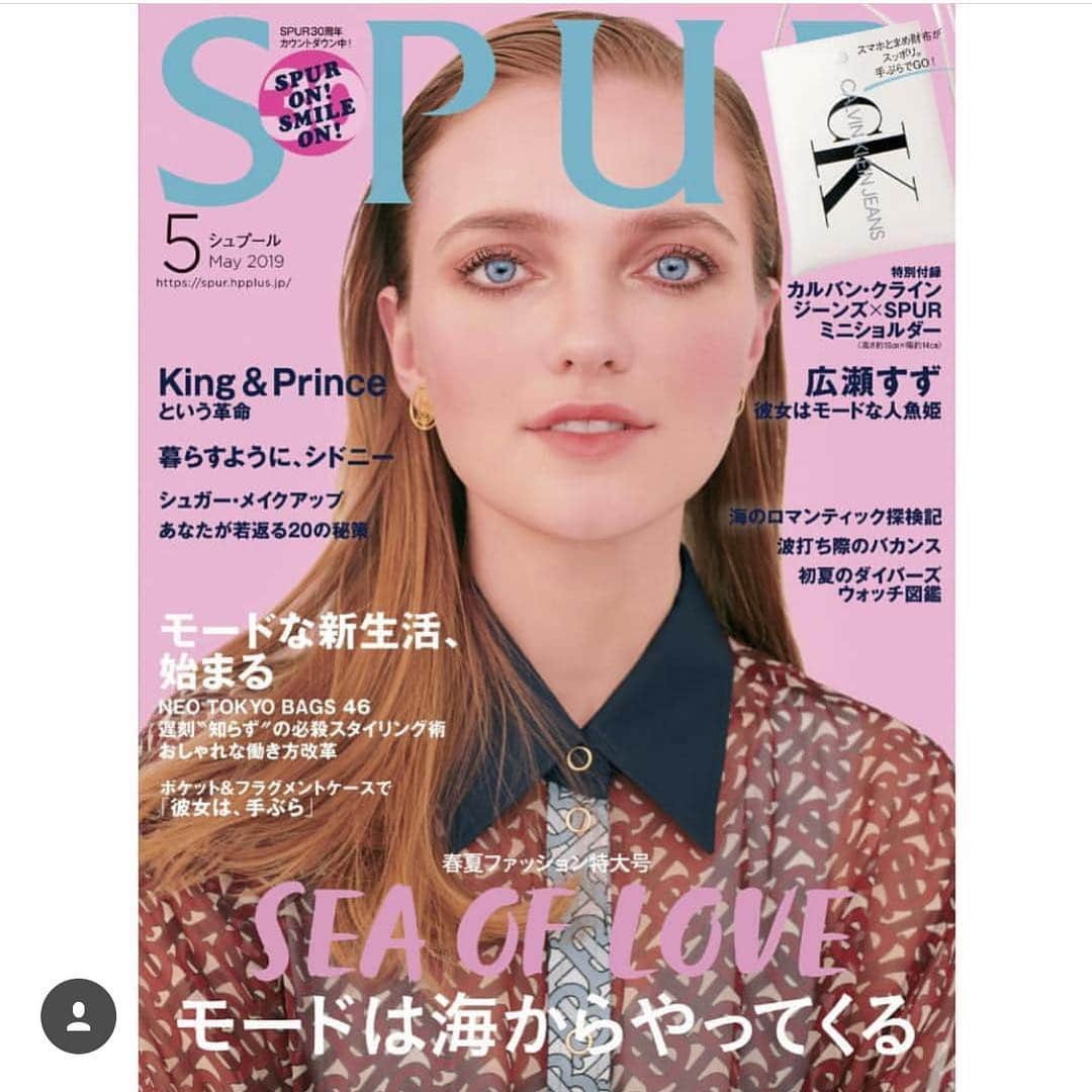 ヴラダ・ロスリャコヴァのインスタグラム：「🤭 @spurmagazine 🙏 #may2019 #happyanniversary #30」