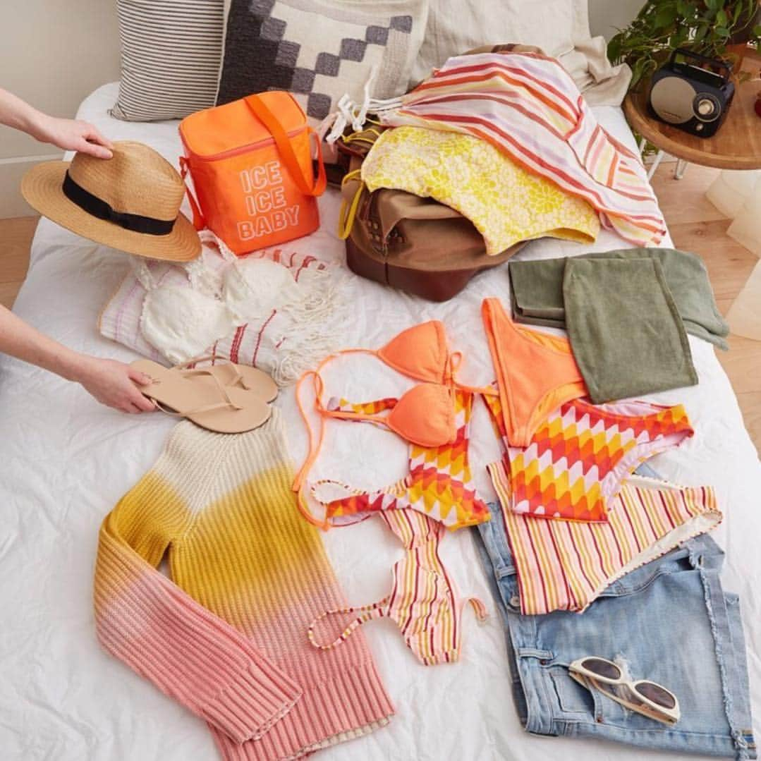 American Eagleさんのインスタグラム写真 - (American EagleInstagram)「@aerie is taking AE shorts on #springbreak. Hbu? #rg」3月23日 22時28分 - americaneagle