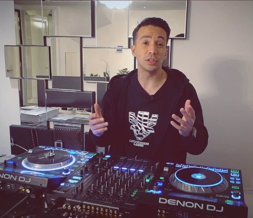 レイドバック・ルークさんのインスタグラム写真 - (レイドバック・ルークInstagram)「Love sharing the knowledge. Did you see my new VLOG on how to DJ back to back? I’ll leave a link in my Story.」3月23日 23時05分 - laidbackluke