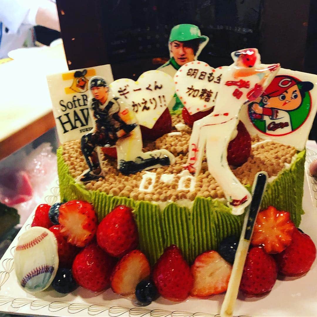 高橋大樹さんのインスタグラム写真 - (高橋大樹Instagram)「ギータさんあざした！🙏 #ケーキ#明日も頑張りましょう#good#night」3月23日 23時08分 - honkonahaha