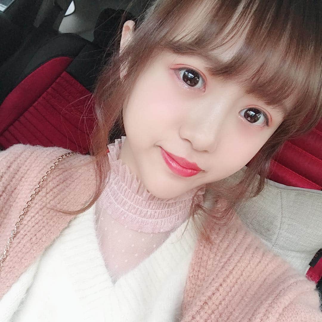 謝梦頔さんのインスタグラム写真 - (謝梦頔Instagram)「就活もこれから始まる〜🥺 色々大変と思うけど、頑張ります！！！ 夢を叶えるように🙏  来週から日本に戻るだよ〜 中国でいろんな友達と会えてよかった！！！楽しかったです🇨🇳 #中国 #武漢 #春休み #就活 #ネイル #instagram」3月23日 23時30分 - mengdi_0204