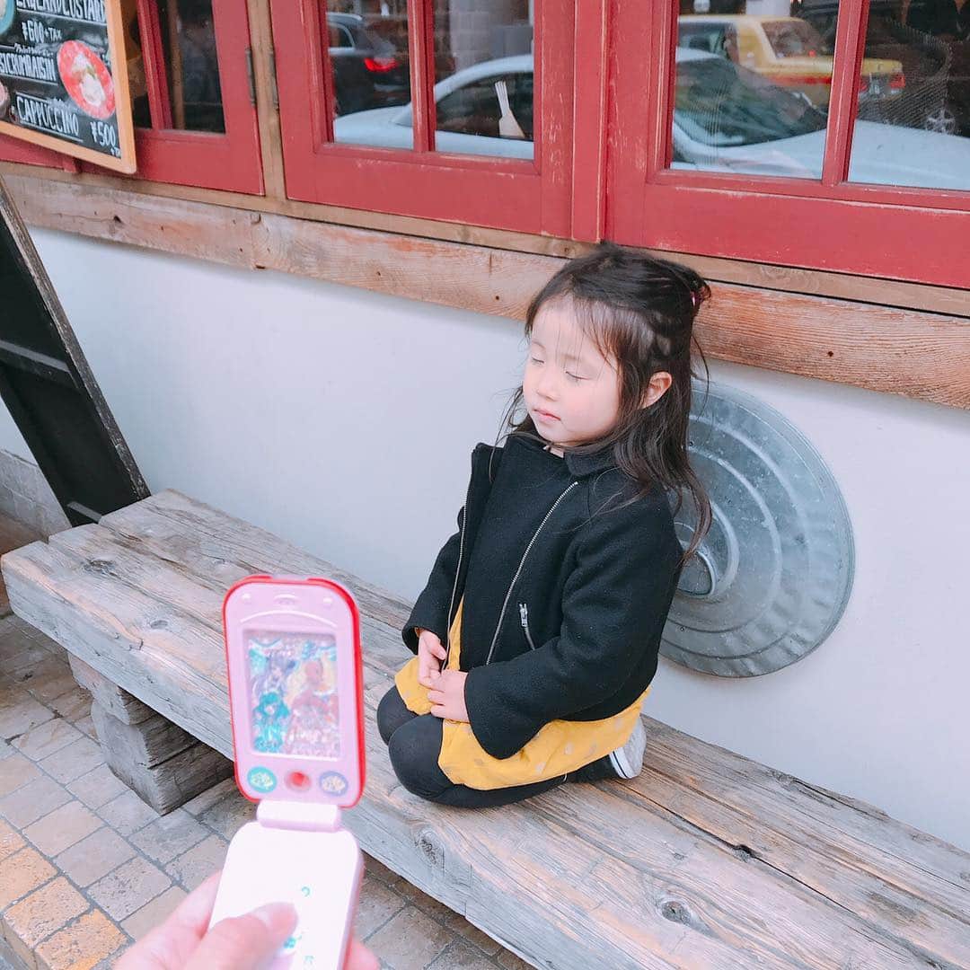 高橋ミカさんのインスタグラム写真 - (高橋ミカInstagram)「これ、目をつぶってるポーズらしい🤣」3月23日 23時25分 - mikatakahashi1971