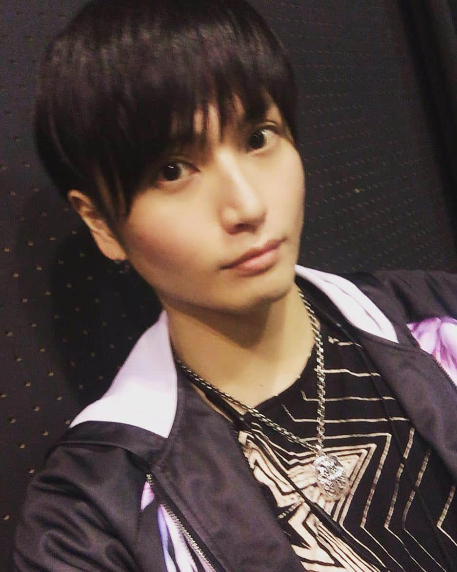 友常勇気さんのインスタグラム写真 - (友常勇気Instagram)「Today's finish!! I'll take a long rest at home tomorrow٩̋(๑˃́ꇴ˂̀๑)...maybe？lol Straighten one's thinking!! #友常勇気  #本日も無事終了 #明日はゆっくり #たぶん #笑 #そして #整理する日」3月23日 23時38分 - yuki_tomotsune