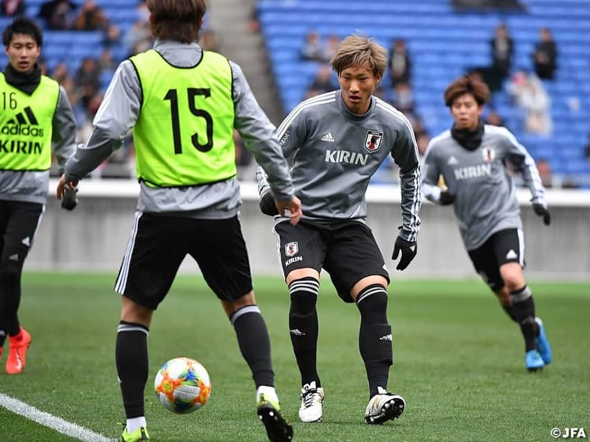 日本サッカー協会さんのインスタグラム写真 - (日本サッカー協会Instagram)「📸日本代表Team Cam コロンビア戦から一夜明けた3/23(土)、#SAMURAIBLUE は日産スタジアムで一般公開のトレーニングを行いました。 ・ ―――――――――――――――――― キリンチャレンジカップ2019 🆚ボリビア代表 📅3/26(火)19:30KO 📍兵庫／ノエビアスタジアム神戸 📺フジテレビ系列で生中継 ・ 👉大会情報はJFA.jpへ ―――――――――――――――――― #daihyo #SAMURAIBLUE」3月23日 23時36分 - japanfootballassociation