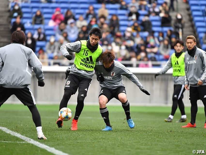 日本サッカー協会さんのインスタグラム写真 - (日本サッカー協会Instagram)「📸日本代表Team Cam コロンビア戦から一夜明けた3/23(土)、#SAMURAIBLUE は日産スタジアムで一般公開のトレーニングを行いました。 ・ ―――――――――――――――――― キリンチャレンジカップ2019 🆚ボリビア代表 📅3/26(火)19:30KO 📍兵庫／ノエビアスタジアム神戸 📺フジテレビ系列で生中継 ・ 👉大会情報はJFA.jpへ ―――――――――――――――――― #daihyo #SAMURAIBLUE」3月23日 23時36分 - japanfootballassociation