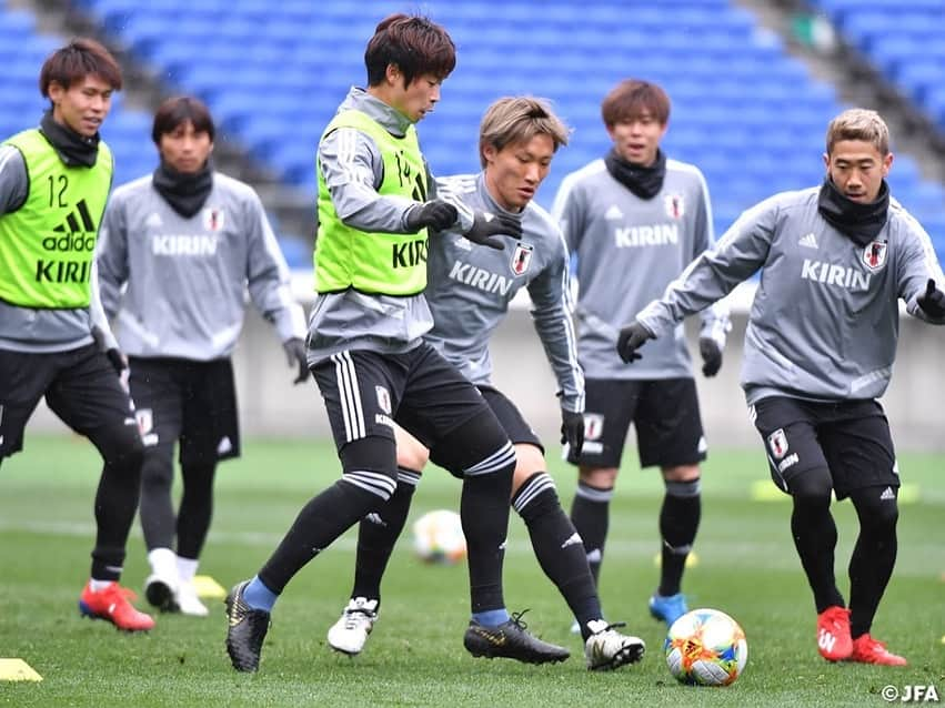 日本サッカー協会さんのインスタグラム写真 - (日本サッカー協会Instagram)「📸日本代表Team Cam コロンビア戦から一夜明けた3/23(土)、#SAMURAIBLUE は日産スタジアムで一般公開のトレーニングを行いました。 ・ ―――――――――――――――――― キリンチャレンジカップ2019 🆚ボリビア代表 📅3/26(火)19:30KO 📍兵庫／ノエビアスタジアム神戸 📺フジテレビ系列で生中継 ・ 👉大会情報はJFA.jpへ ―――――――――――――――――― #daihyo #SAMURAIBLUE」3月23日 23時36分 - japanfootballassociation