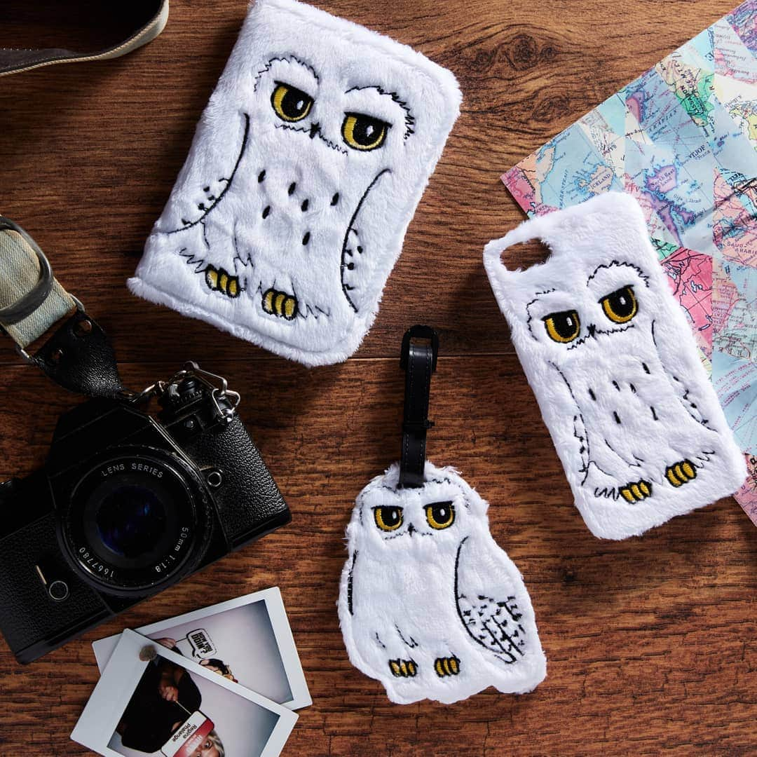 プリマークさんのインスタグラム写真 - (プリマークInstagram)「Love Hedwig as much as us? Take her on holiday with you, using our new fluffy passport covers and luggage tags ⚡️ Prices from £3/€3.50/$4 #Primark #PrimarkHome #HarryPotter」3月24日 0時06分 - primark