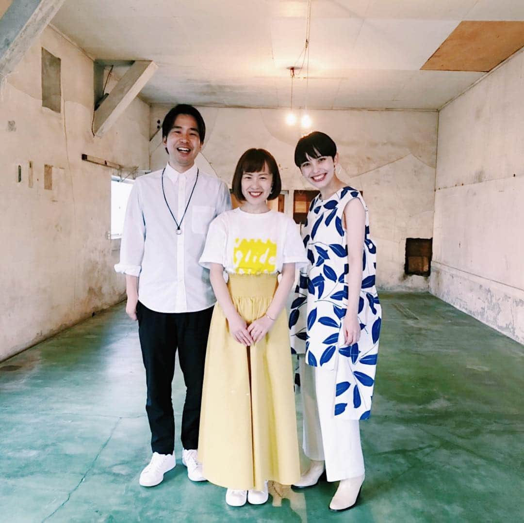 井手綾香さんのインスタグラム写真 - (井手綾香Instagram)「菅野恵 presents「Delightone vol.4」 @ 郡山 アートスペース傘  菅野さんにお誘いいただき、久しぶりの福島へ🌿菅野さんの作り出す空間は幸せいっぱいで本当に楽しかった〜！菅野さんありがとうございました🙏✨✨ ファンの皆さんも、あたたかく迎えてくれてありがとう！！また会える日を楽しみにしてます。  #菅野恵 #いであやか #アートスペース傘 #福島 #郡山 #LIVE」3月24日 0時08分 - ide_ayaka_official