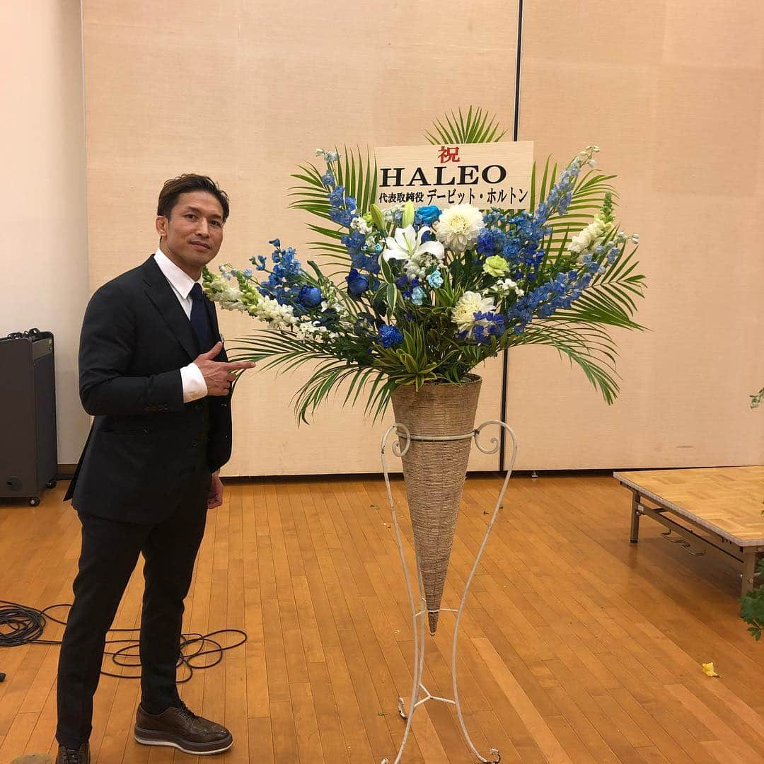 宮田和幸さんのインスタグラム写真 - (宮田和幸Instagram)「最高の10周年パーティありがとうございました！ 僕は本当に人に恵まれてます😭 感謝の気持ちで恩返ししていきたいです！ 色々と至らない点あったかと思います🙇 お集まりいただいた皆さま、スタッフ、関係者の方々ありがとうございました！  #感謝 #ブレイブジム #10周年 #パーティ」3月24日 0時17分 - miyata.hercules