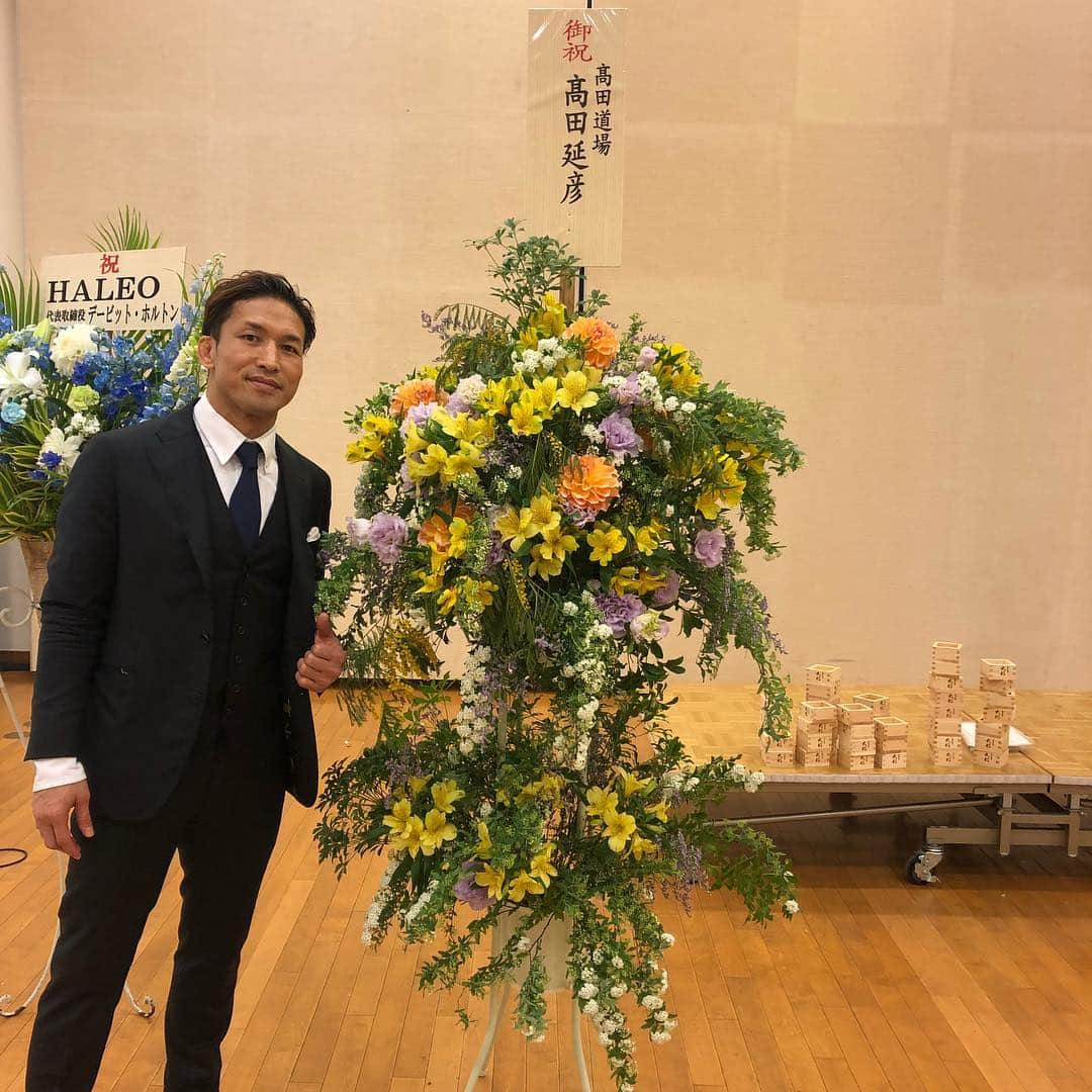 宮田和幸さんのインスタグラム写真 - (宮田和幸Instagram)「最高の10周年パーティありがとうございました！ 僕は本当に人に恵まれてます😭 感謝の気持ちで恩返ししていきたいです！ 色々と至らない点あったかと思います🙇 お集まりいただいた皆さま、スタッフ、関係者の方々ありがとうございました！  #感謝 #ブレイブジム #10周年 #パーティ」3月24日 0時17分 - miyata.hercules