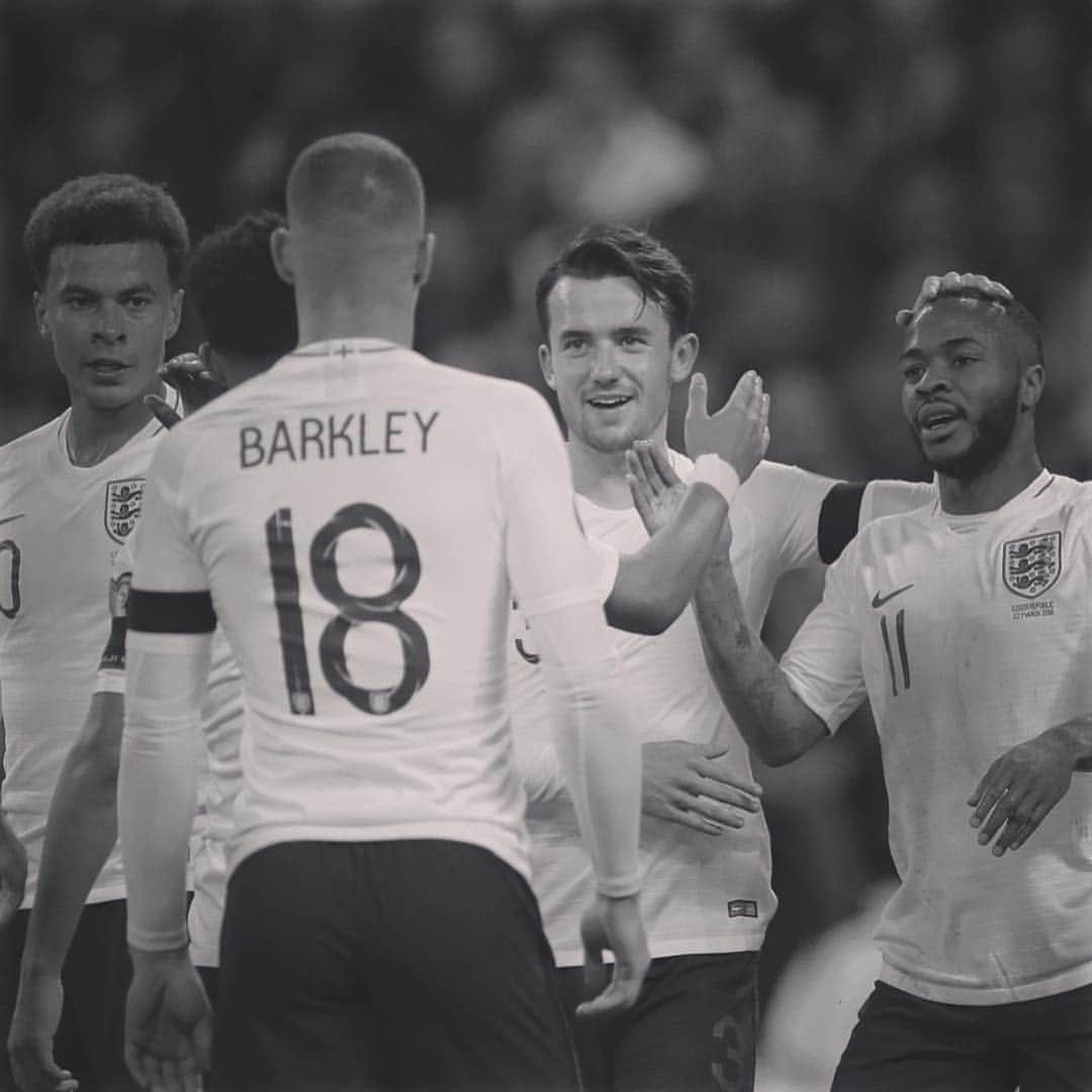 ロス・バークリーさんのインスタグラム写真 - (ロス・バークリーInstagram)「Great start to the qualifiers last night. #Euro2020 😀👍🏻」3月24日 0時19分 - rossbarkley