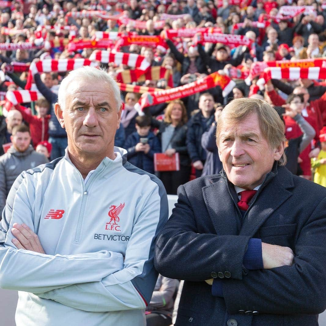 リヴァプールFCさんのインスタグラム写真 - (リヴァプールFCInstagram)「👑 L E G E N D S 👑 #SirKenny #Dalglish #IanRush #LFC #Liverpool #LiverpoolFC」3月24日 0時25分 - liverpoolfc