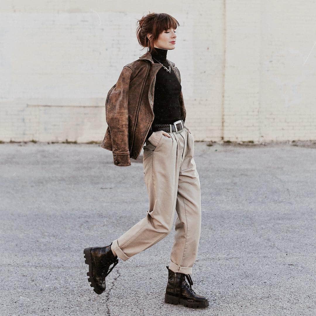 ジェーン・アルドリッジのインスタグラム：「My pants? Large and in charge 👖」