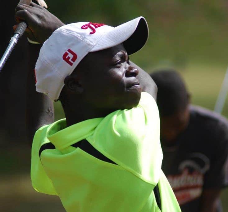 カースティ・コベントリーのインスタグラム：「Trust Mathonore is a young 7 handicap Golfer. He was found a kilometer away from his home after the flood waters that destroyed it then washed him away. He is one of the lucky ones, recovering in hospital. If you want to help Trust and others who have been affected by #CycloneIdai please use the link in my profile.」