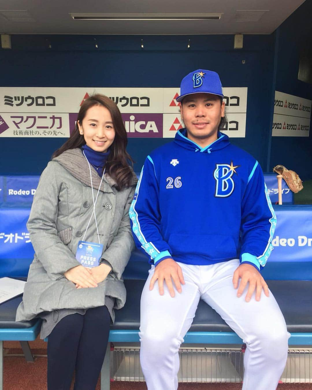 小野恵美さんのインスタグラム写真 - (小野恵美Instagram)「毎週日曜日9:30〜 fm yokohama「YOKOHAMA My Choice!」 ・ 写真は、横浜DeNAベイスターズの濱口遥大投手⚾️ 昨シーズンの不調を経て、今年にかける強い思い、横浜の好きな所など聞かせていただきました！ お聞き逃しはradikoのタイムフリーで✨ ・ 『Go Beyond the Rimit!』 がんばれ横浜DeNAベイスターズ💙  #fmyokohama #横浜 #yokohama #ラジオ #radio #パーソナリティ #横浜スタジアム #インタビュー #横浜denaベイスターズ #ベイスターズ #横浜ベイスターズ #野球 #baseball  #濱口遥大 #投手」3月24日 10時21分 - onoemi_official