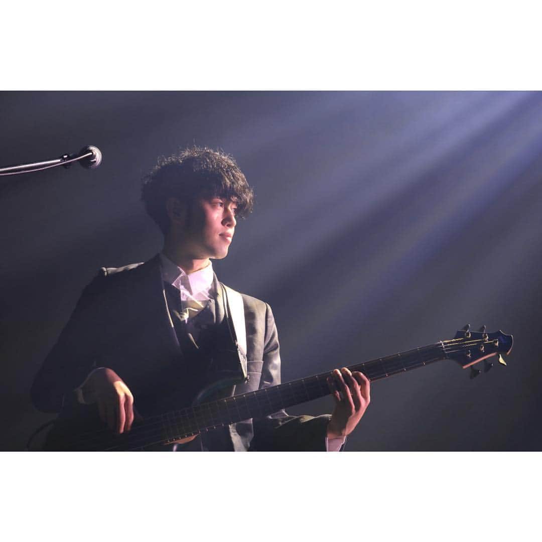 のインスタグラム：「03/23 WEAVER 14th Tour 2019「I'm calling you〜流星前夜〜」in Nagoya⠀ ⠀ Photo by 郡元菜摘⠀ #WEAVER #band #piano #rock #pop #music #japan #kobe #杉本雄治 #奥野翔太 #河邉徹 #id2 #流星コーリング #リヴィジョンズ #カーテンコール⠀」