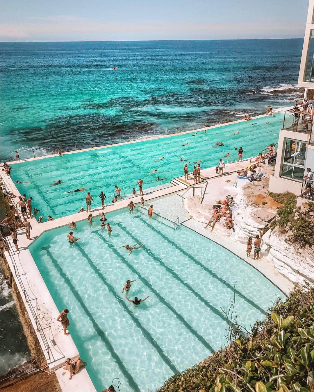 SPELLさんのインスタグラム写真 - (SPELLInstagram)「Had a lovely quick trip to Sydney with my man ... first kid free holiday in a long time ... it was super relaxing! And wow 🌞🌞 did Bondi turn it on for us!! 💦💦🙌🏻 such a gorgeous weekend! I loved my first swim ever at the Icebergs pools ... couldn’t believe I had never been here before!!! Wahhhhh! Was so exciting !! Bye bye Sydney ... till next time x 💛💛💛」3月24日 10時47分 - spell