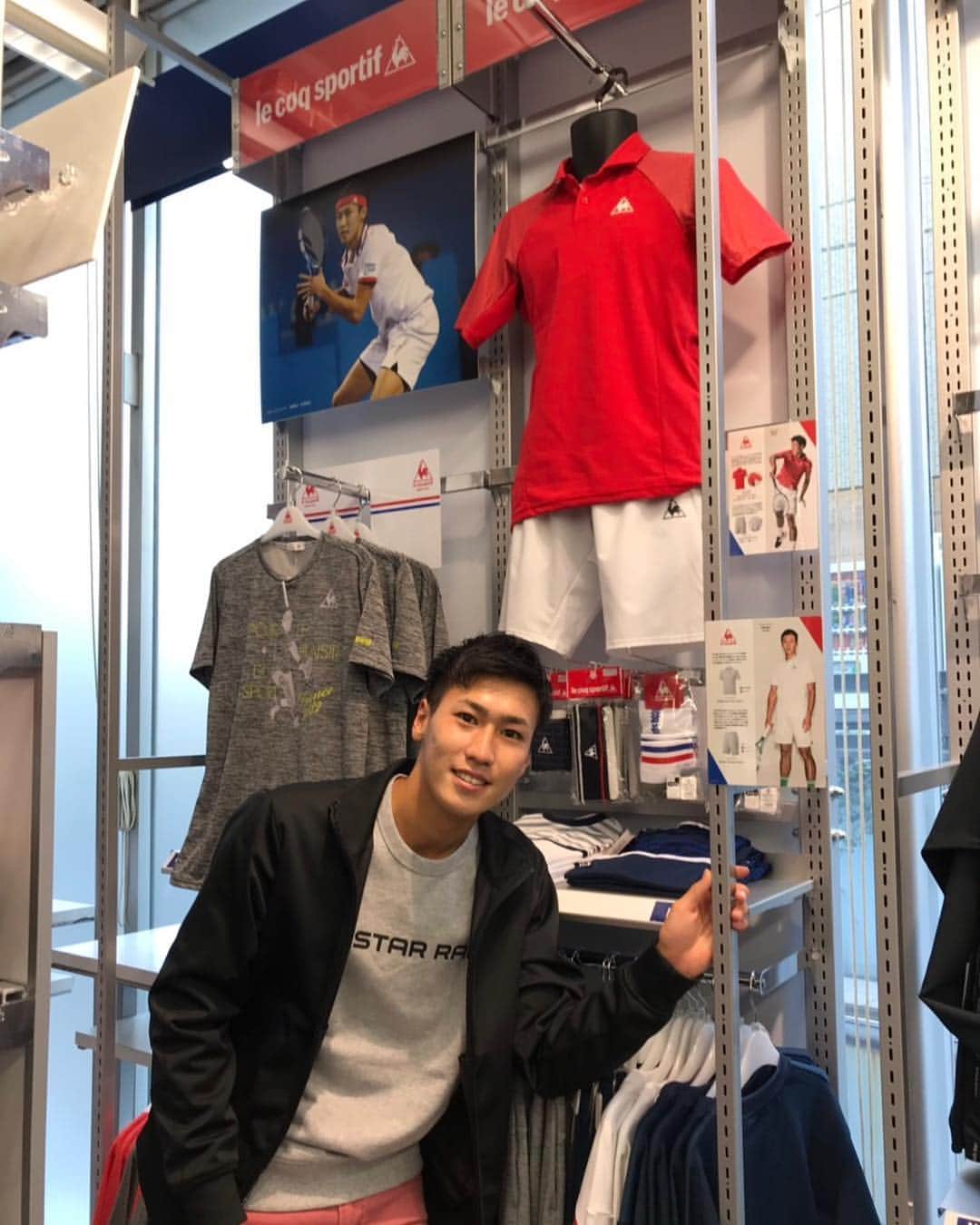綿貫陽介のインスタグラム：「ウィンザー渋谷店ふらっと寄ってきましたー！（こないだ）ルコックの商品が多く置いてあるので是非👾」