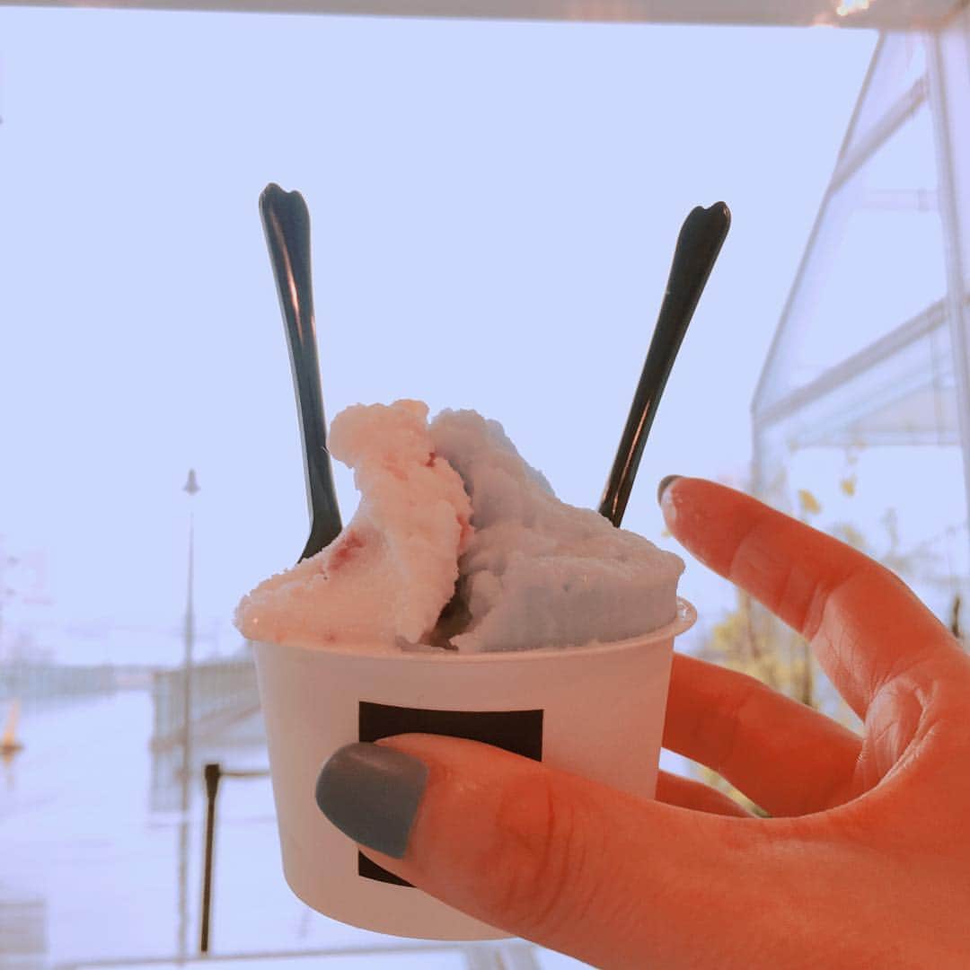鎌田梢のインスタグラム：「#ジェラート #雨の日 #雨のお台場」