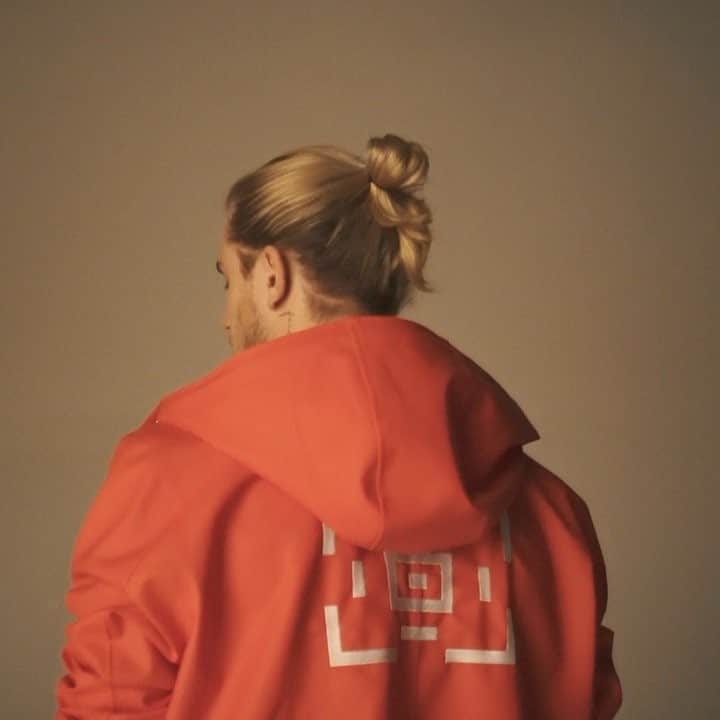 ロリス・カリウスのインスタグラム：「@esquireturkiye」