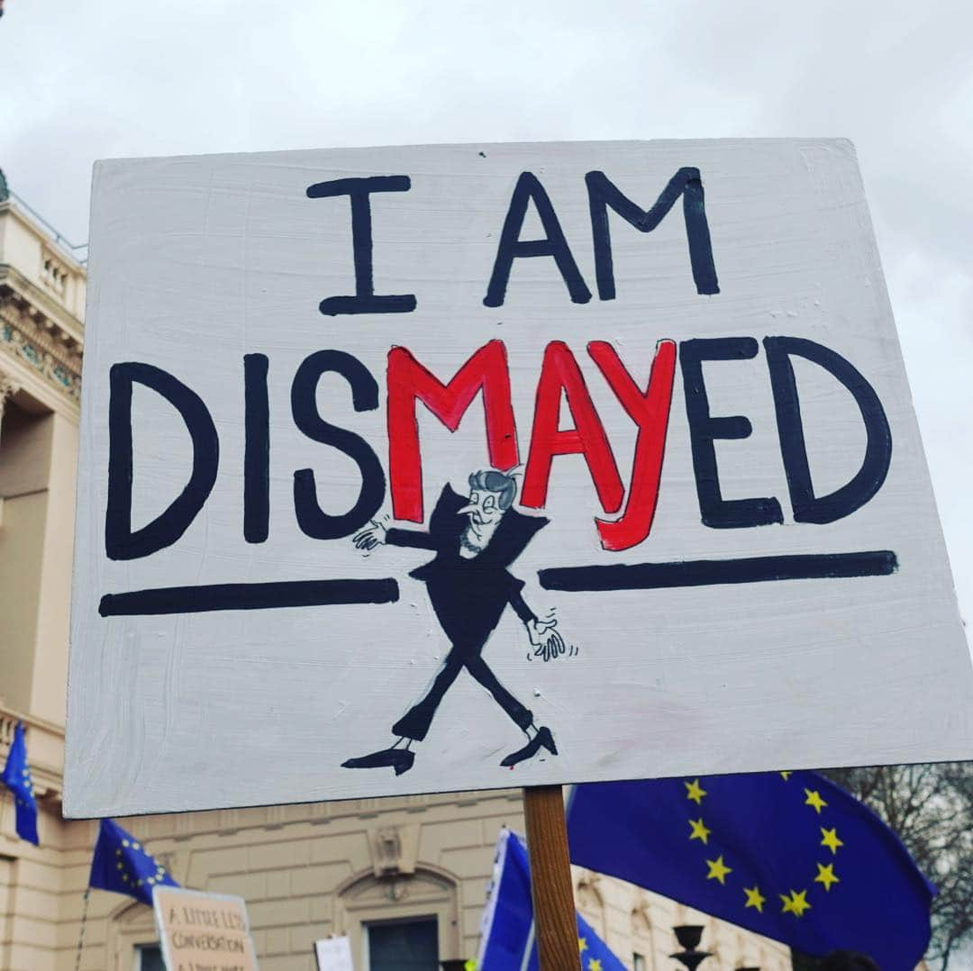 エドガー・ライトさんのインスタグラム写真 - (エドガー・ライトInstagram)「May. Not so popular in March. #peoplesvote」3月24日 3時07分 - edgarwright