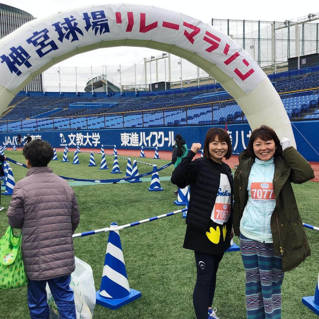 run+さんのインスタグラム写真 - (run+Instagram)「【神宮球場リレーマラソン2019】 170組中39位‼と健闘✨ 喉が痛いため苦しくて息が入っていかず…😭 それでも襷を繋いで走るのはマラソンとは違う達成感と楽しさ！  #神宮球場リレーマラソン2019 #駅伝 #リレー #神宮球場リレーマラソン #東京FM #東京エフエム #TOKYOFM #SkyrocketCompany」3月24日 3時22分 - runplus