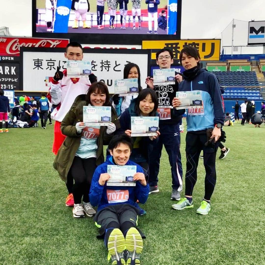 run+さんのインスタグラム写真 - (run+Instagram)「【神宮球場リレーマラソン2019】 170組中39位‼と健闘✨ 喉が痛いため苦しくて息が入っていかず…😭 それでも襷を繋いで走るのはマラソンとは違う達成感と楽しさ！  #神宮球場リレーマラソン2019 #駅伝 #リレー #神宮球場リレーマラソン #東京FM #東京エフエム #TOKYOFM #SkyrocketCompany」3月24日 3時22分 - runplus