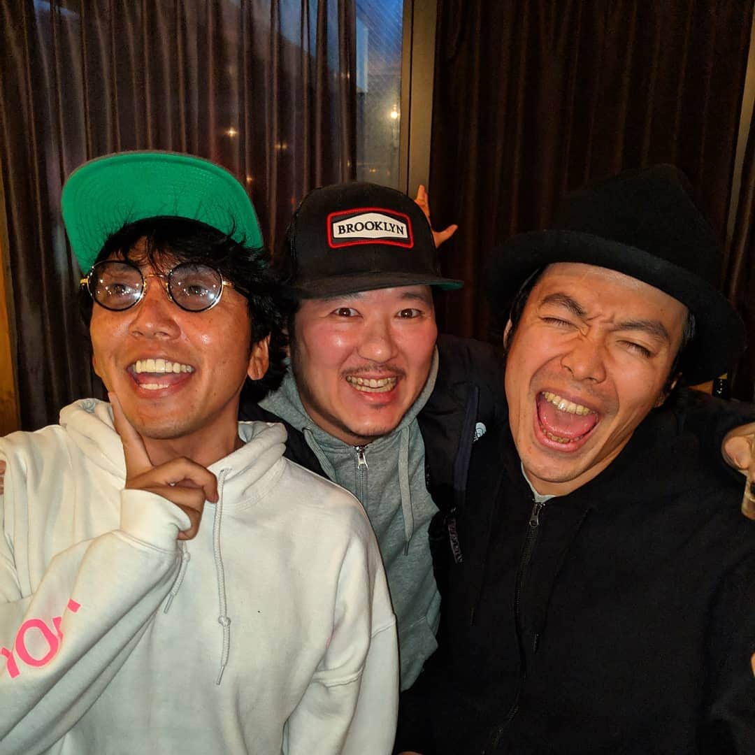 TAKAのインスタグラム：「久々にBravo!! PES君とよーすけ@HOME サタデーナイトフィーバーw」