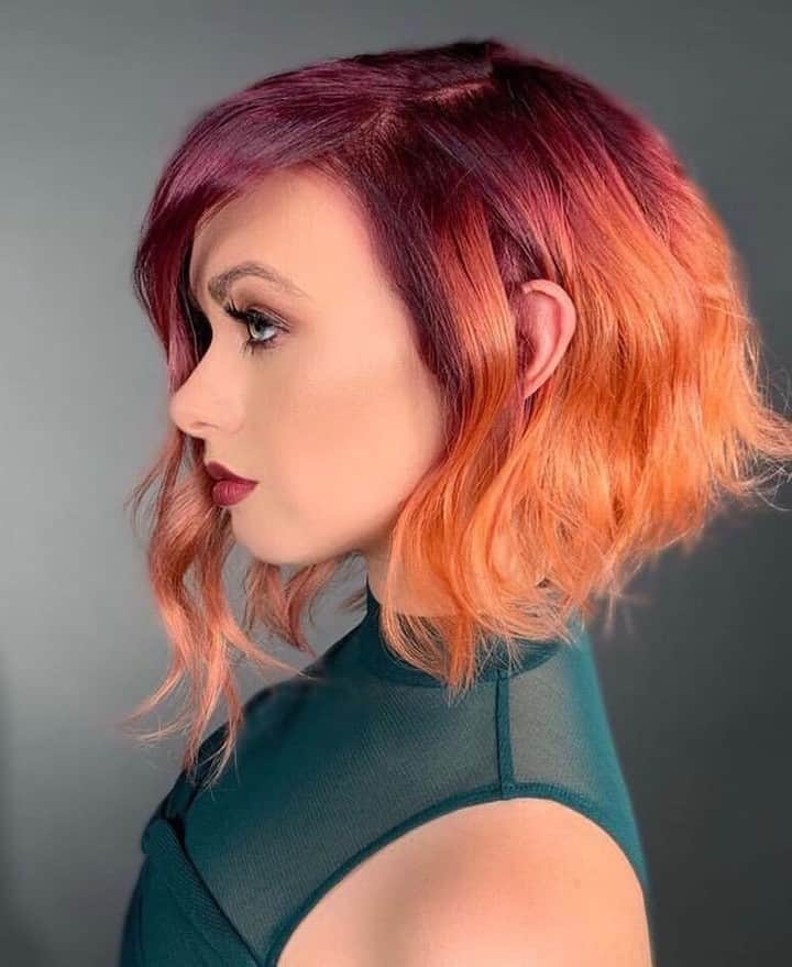 CosmoProf Beautyさんのインスタグラム写真 - (CosmoProf BeautyInstagram)「Skip the sunset, this vibrant hair is the best view out there🌇 ✨ Hair by @cynthiadiersen who used @chihaircare Shine Shades 5V (4&6 equal parts) at the root and 7C mids to ends plus a balayage highlight fused over the color with CHI Blondest Blonde.❤🧡 ✨ Protect against hair damage and prevent split ends for healthy, shiny hair with the CHI Olive Organics Line. Available at #cosmoprofbeauty where you are #licensedtocreate  #repost #CHI #CHIhaircare #chioliveorganics #vivids #vividhair #colormelt #orangehair #redhair #burgundyhair」3月24日 5時00分 - cosmoprofbeauty