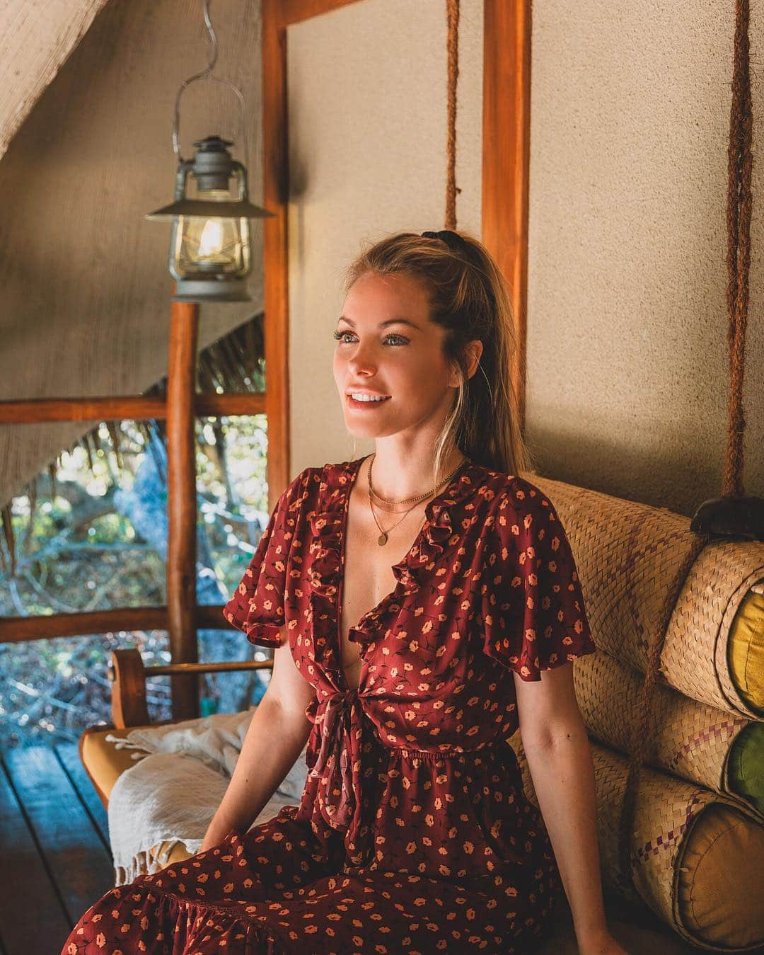 クリスタル・ハリスさんのインスタグラム写真 - (クリスタル・ハリスInstagram)「I’ve always had a fascination with early explorers and adventurers. It’s part of my love for travel. I love visiting new destinations and fueling the wanderlust in my soul. Sri Lanka is one of the most perfect places for adventure and discovery.⁣ ⁣ Dress @vicidolls⁣ Location: @ugaescapes⁣ @chenahutsbyugaescapes⁣ ⁣ #instatraveling #tourism #mytravelgram #traveldiaries #travelbook #travelbug #travellife #vicidolls #adventure #explorer #igtravel #traveltheworld #travelpics #traveladdict #ugaescapes #timetoescape #travelphotography #instatravel #travelling #travelblogger #traveling #traveler #travels #travelblog #srilanka ⁣」3月24日 5時16分 - crystalhefner