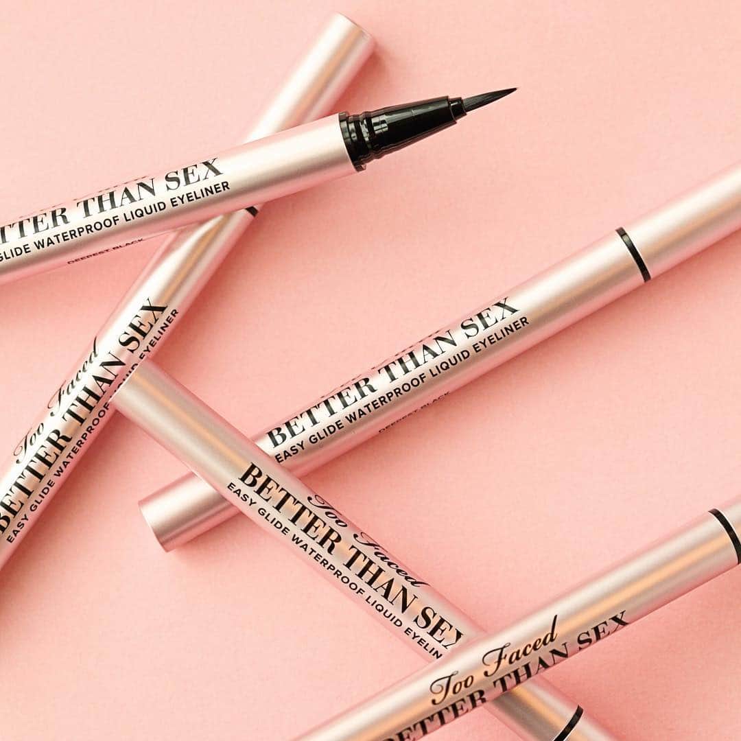 Too Facedさんのインスタグラム写真 - (Too FacedInstagram)「#regram @jerrodblandino ✔Lasts 24 sexy hours ✔Ultra rich deep black pigment ✔Waterproof ✔Smudge proof, flake proof Have you tried the FIRST eyeliner worthy of the name Better Than Sex, yet?! 😉 #betterthansex #toofaced」3月24日 6時02分 - toofaced