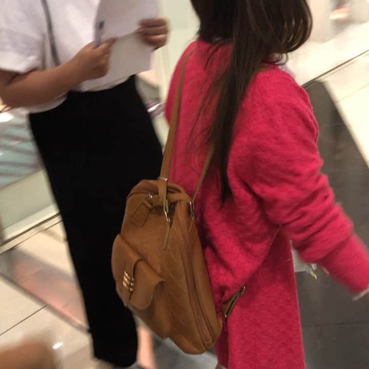 のインスタグラム：「みなこさんモデルハント成功してこれからdonnaにご案内です^_^ . . 一回のハントで一気に3人もゲット😚😚 . . 素晴らしい！！ . .  @abc_cebu﻿ ﻿ #DONNA﻿ #ドンナ﻿ #アジアビューティーカレッジ﻿ #AsiaBeautyCollege﻿ #ヘアスタイル﻿ #ヘアカラー﻿ #ヘアアレンジ﻿ #セブ留学﻿ #美容留学﻿ #語学留学﻿ #海外美容師﻿ #海外スタイリスト﻿ #海外生活﻿ #海外留学﻿ #美容学生﻿ #海外美容室﻿ #海外ヘアサロン﻿ #海外で美容師﻿ #セブ美容﻿ #セブ島﻿ #美容師転職﻿ #美容師募集﻿ #instahair﻿ #hairstyle﻿ #hairstagram﻿ #海外就職希望﻿ #就活中﻿ #日系サロン ﻿ #cebustudents﻿ #freecut」