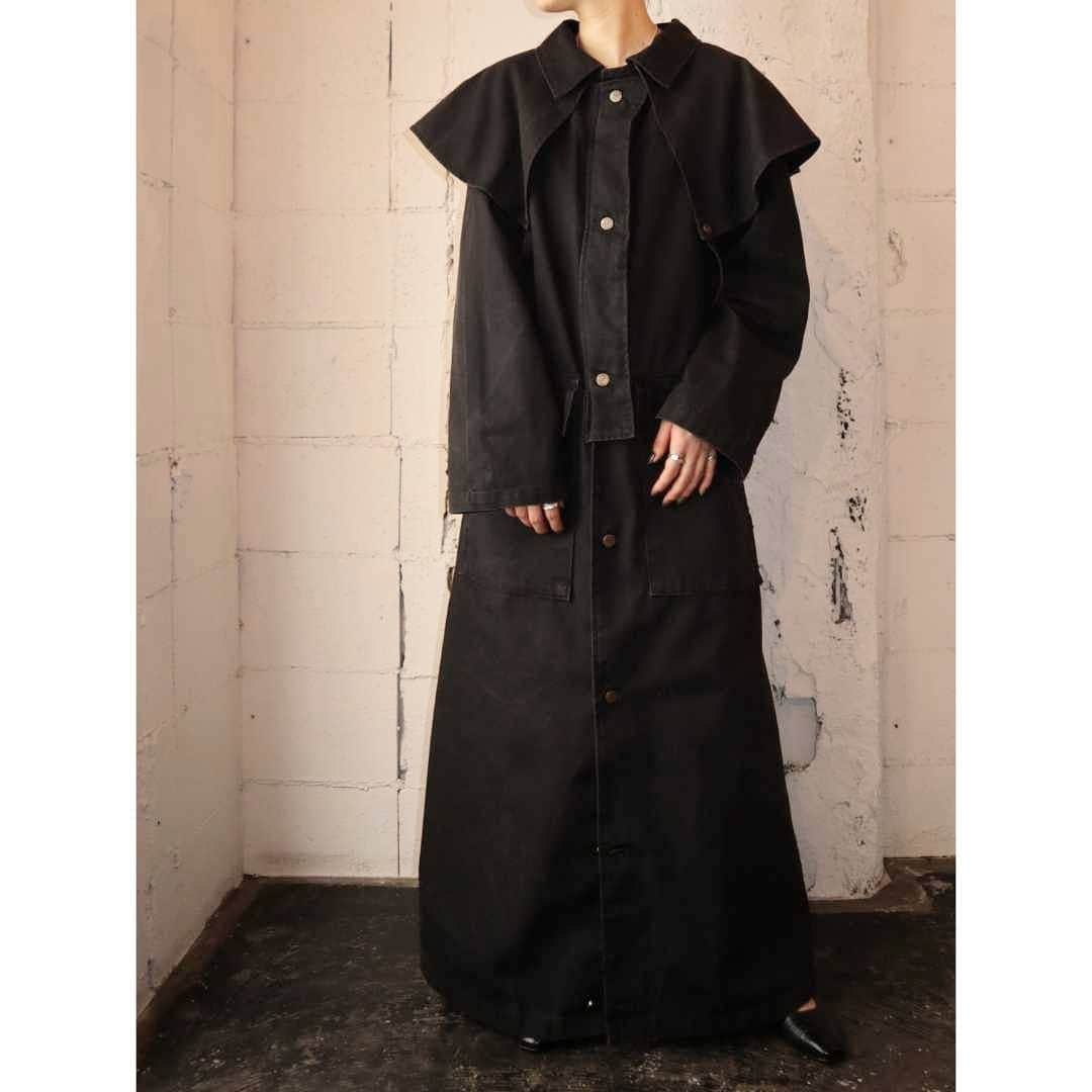 吉祥寺 古着屋 Orfeoのインスタグラム：「Removable Cape Long Coat  #Orfeo #Kichijoji #Tokyo #vintage #used #fashion #coodinate #outfits  掲載商品のお問い合わせはメールにて承っております。コメント、DMでのお問い合わせは受け付けておりませんのでご了承ください。」