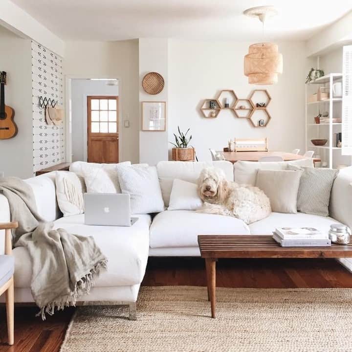 チェイサーのインスタグラム：「dreaming of this perfect space😍 #chaserbrand #sourceunknown #viapinterest」