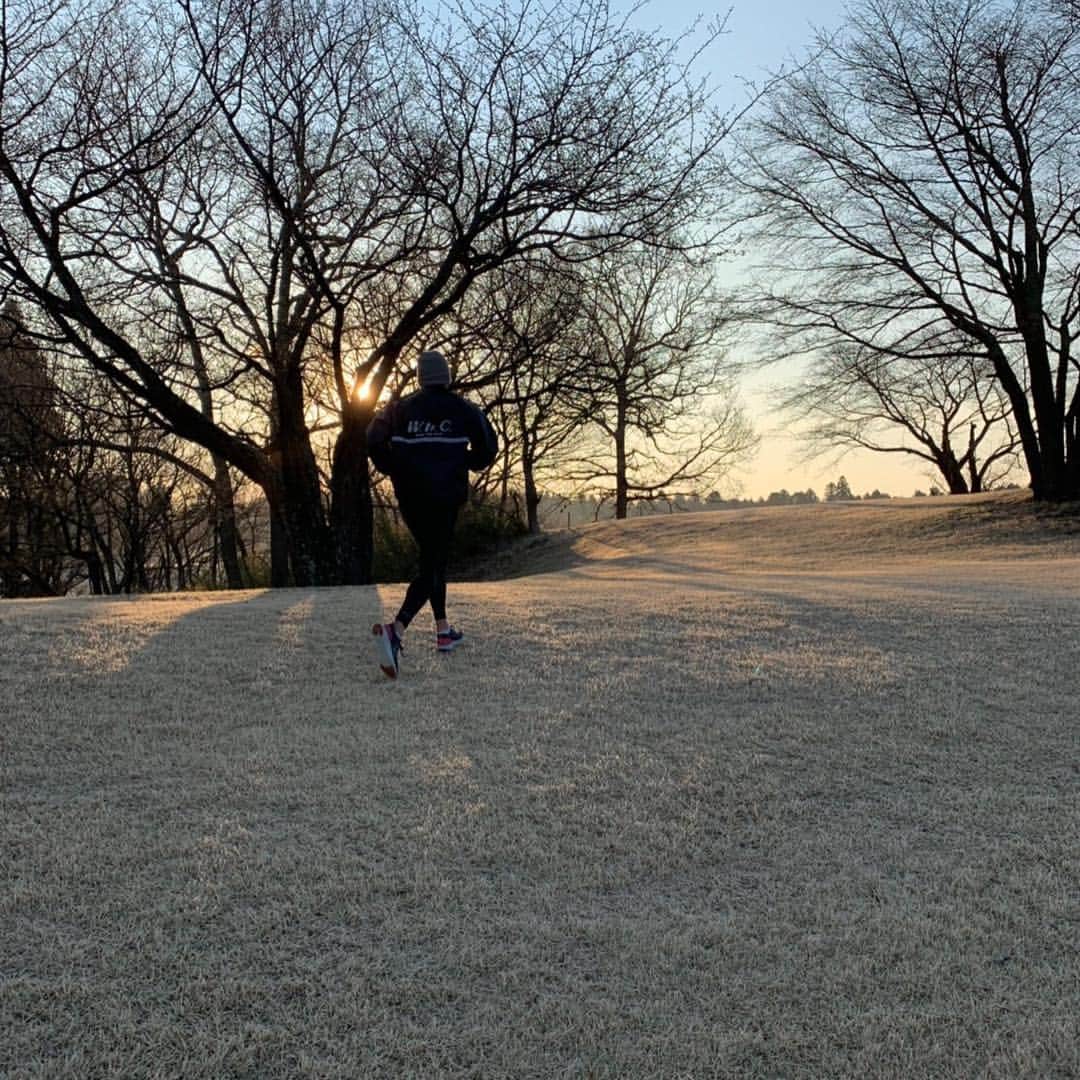 村田諒太さんのインスタグラム写真 - (村田諒太Instagram)「走り込みキャンプも今日でお終い 午後インターバルやって明日の早朝走って帰ります みっちり走り込めています 今朝は2℃とか、、寒かったです」3月24日 7時53分 - ryota_murata_official