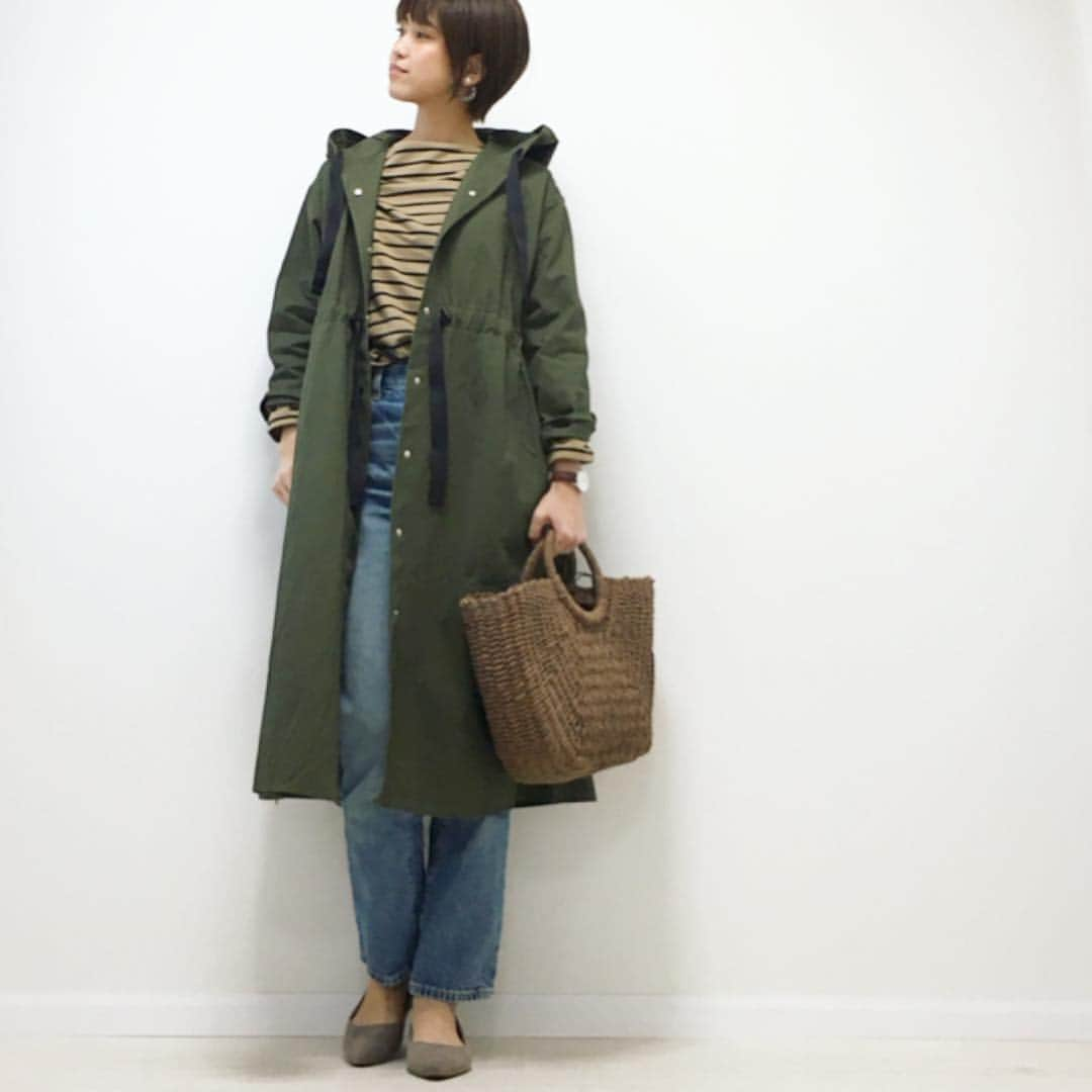 ryo0809appleさんのインスタグラム写真 - (ryo0809appleInstagram)「#coordinate * * * この日はちょっと寒かったけど、そろそろこのライトアウターの出番かな〜😊 最近あんまりボーダー着ないけど、暖かくなったらまたボーダー率上がるかな⁉️ * * 昨日は久しぶりに夜の中洲へ😊 と言っても家族との食事だけど、今年最後のふぐ🐡やノドグロと美味しい物いっぱい食べてお腹がはち切れそうでした😋 息子の食べてたカニクリームコロッケとオニギリが美味しすぎて🤤私も頼んで食べるという…完全に食べすぎ😜 * * * #いつコ #いつかのコーデ #coca_code #ボーダーコーデ #カジュアルコーデ  #大人カジュアル #大人女子コーデ  #プチプラコーデ #プチプラファッション #ママコーデ #outfit #ootd #cordinate  #kaumo_fashion #locari #ponte_fashion #mamagirl #mineby3mootd #ママスタ春コーデ #アラフォーママ #アラフォーコーデ #40代コーデ」3月24日 7時58分 - ryo0809apple