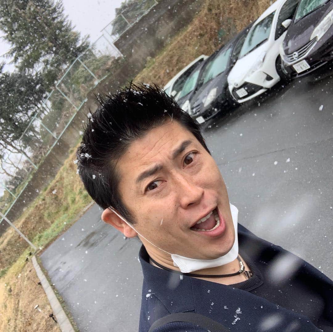 マギー審司さんのインスタグラム写真 - (マギー審司Instagram)「気仙沼ボウリング大会は大成功でした！ そして今日は朝から大雪！ 寒い、、、」3月24日 8時48分 - maggy_shinji33
