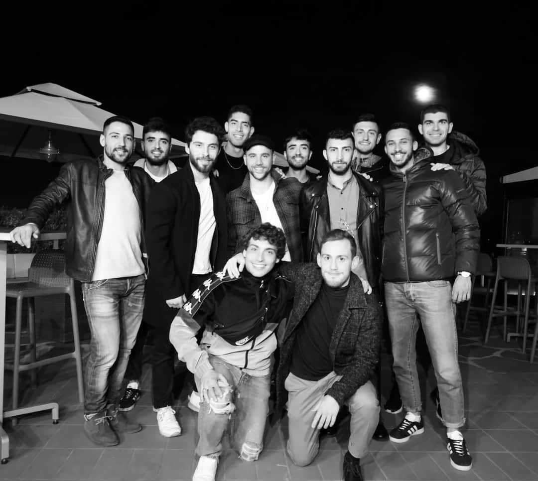 アダム・マシーナのインスタグラム：「La classe ‘94 #giovanilibfc」