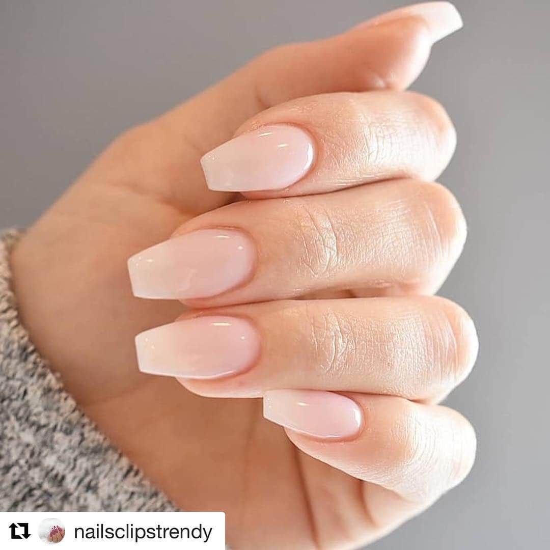 Nail Designsさんのインスタグラム写真 - (Nail DesignsInstagram)「#Repost @nailsclipstrendy . . . . . . . By @nailsby_mai  Dm for Promote 📤 #nails#nailart#coffinnails#nailporn#valentino#modernsalon#unicornnails#coralnails#modernnails#naildesigns#hudabeauty#summernails#MargaritasNailz#glitterombrenails#nailfashion#naildesign#nailswag#hairandnailfashion#nailedit#nailcandy#teamvalentino#ombrenails#nailsofinstagram#nailaddict#nailstagram#glitternails#instagramnails#nailsoftheday」3月24日 9時13分 - nailartfeature