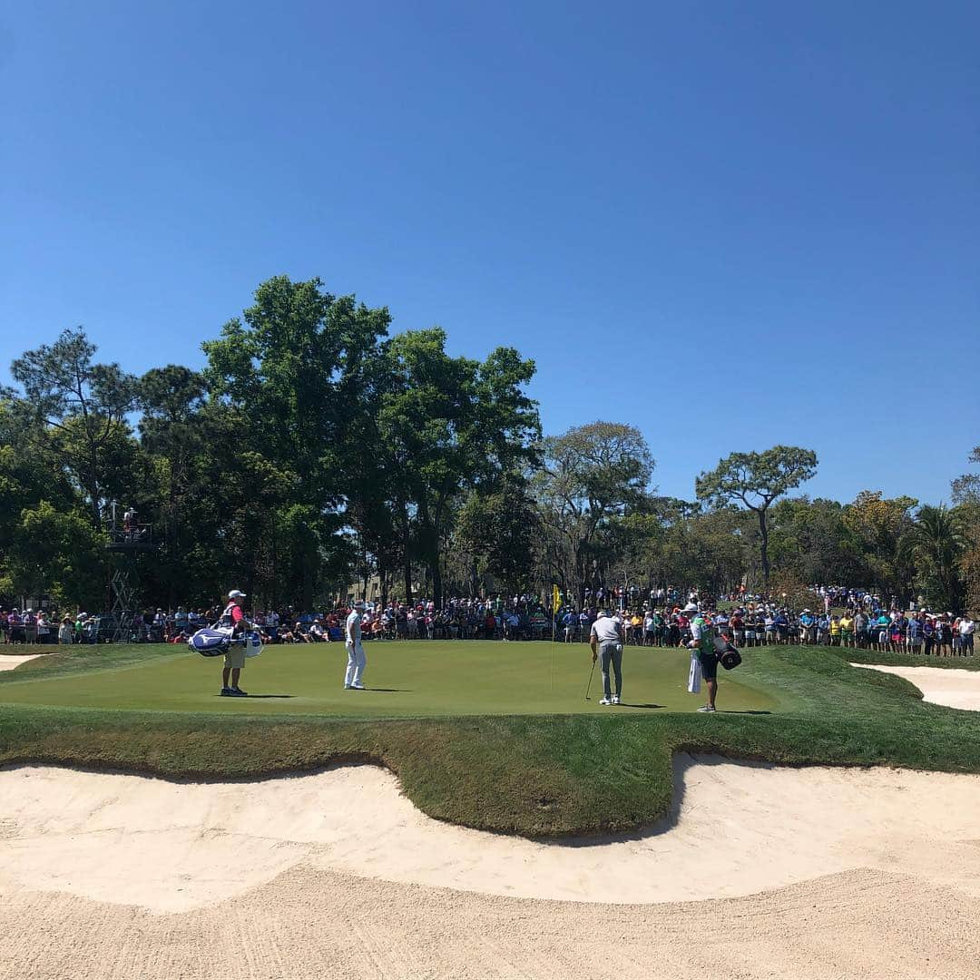 バド・ノリスさんのインスタグラム写真 - (バド・ノリスInstagram)「Got to witness two of the best in the ⛳️ game today inside the ropes. Absolute poetry, power, and precision in motion today. Thank you @valsparchamp @pgatour for hosting us out today. “These guys are good.” Enjoy the 🎥 ⛳️🏌🏽」3月24日 9時16分 - thebud_norris