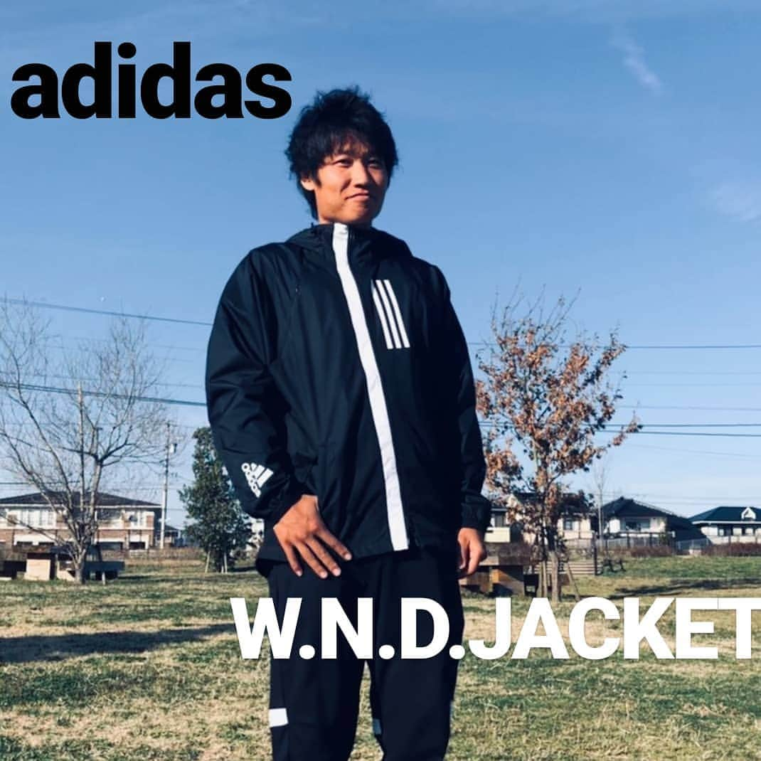 中村明彦のインスタグラム：「#adidas  W.N.D.JACKET  ONでもOFFでもどこでも行ける🎵これからのシーズン一枚羽織ると安心な季節にはうってつけかも。  今回、遠征の移動に着ています。 @adidastokyo  #adidasatletics  #散歩  #ちょっとカフェまで」