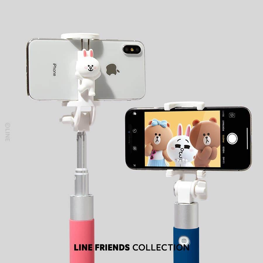 LINE FRIENDSさんのインスタグラム写真 - (LINE FRIENDSInstagram)「. Get your best shot 📸 Hold your phone easily☝🏻 . #SelfieStick #PhoneHolder #LINEFRIENDSCOLLECTION March 24th 6:00PM (PDT) . Link in Bio👉 . #LINEFRIENDS #MobileAccessories #Limited #Only4hours」3月24日 9時58分 - linefriends