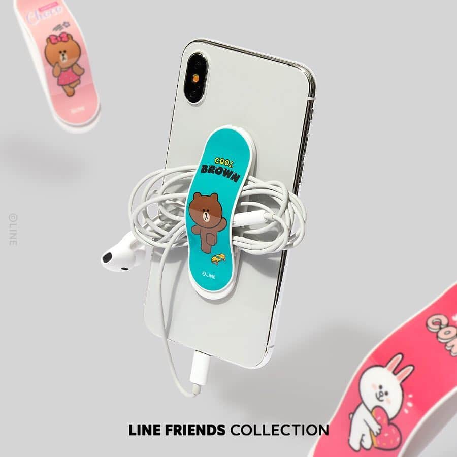 LINE FRIENDSさんのインスタグラム写真 - (LINE FRIENDSInstagram)「. Get your best shot 📸 Hold your phone easily☝🏻 . #SelfieStick #PhoneHolder #LINEFRIENDSCOLLECTION March 24th 6:00PM (PDT) . Link in Bio👉 . #LINEFRIENDS #MobileAccessories #Limited #Only4hours」3月24日 9時58分 - linefriends