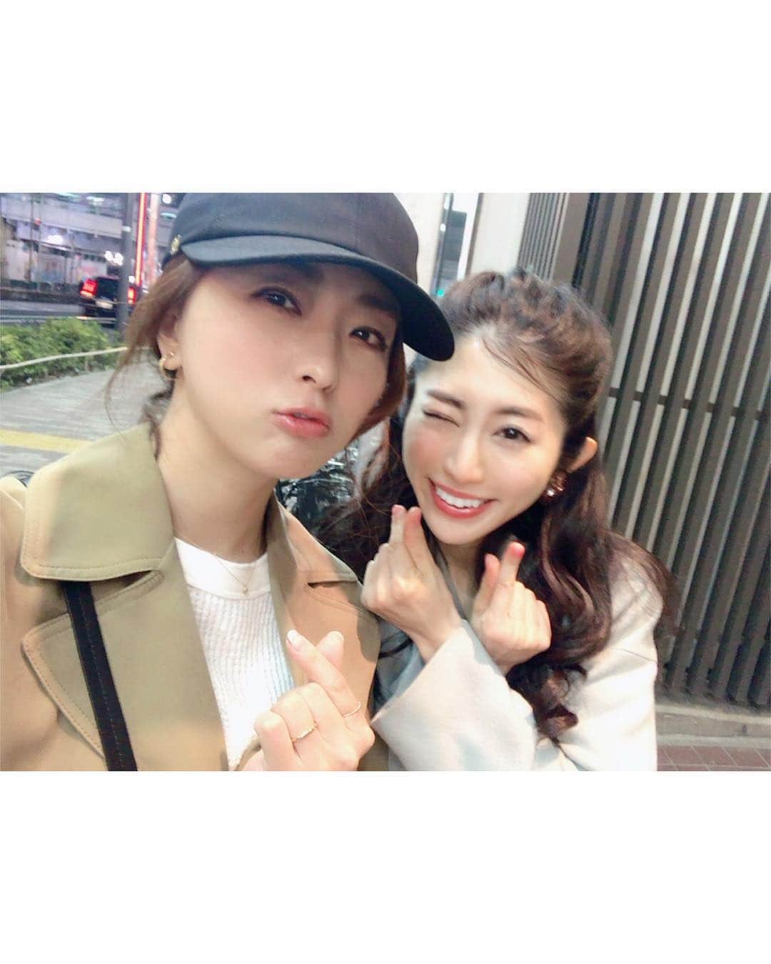 祥子さんのインスタグラム写真 - (祥子Instagram)「😍 偶然バッタリ会ったの！！！ すごくない😳？？ #偶然 #バッタリ #遭遇 #奇跡 #びっくり  #仲良し #心友 #想いが強い #こわい #笑  #しょこりょこ」3月24日 20時59分 - sho_ko.0413